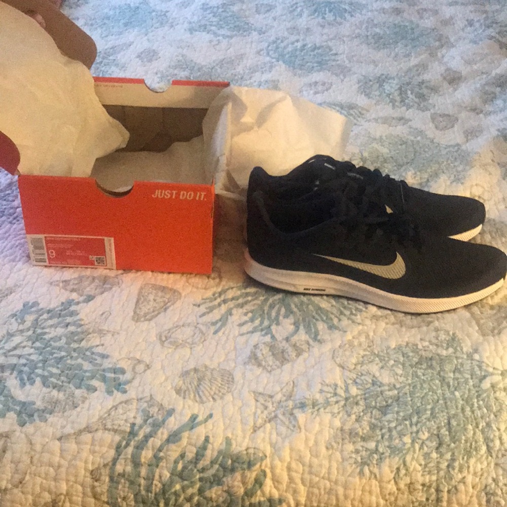 Brand new Men’s Nike sneakers